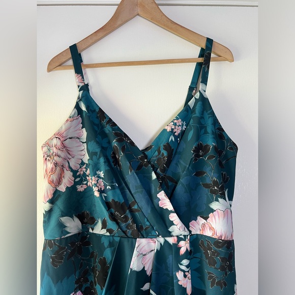 City Chic Jade Blossom Bloom Cocktail Dress Teal Green Blue Pink Floral Black 16 - Picture 5 of 14